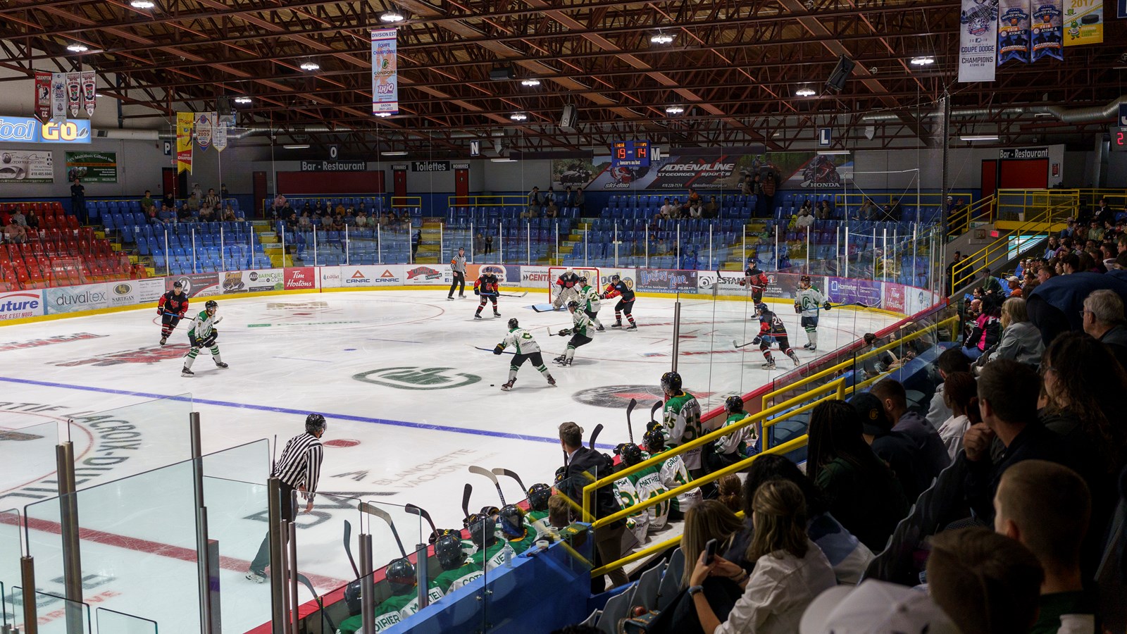 Hockey: les Condors étaient en feu pour l'ouverture de la saison