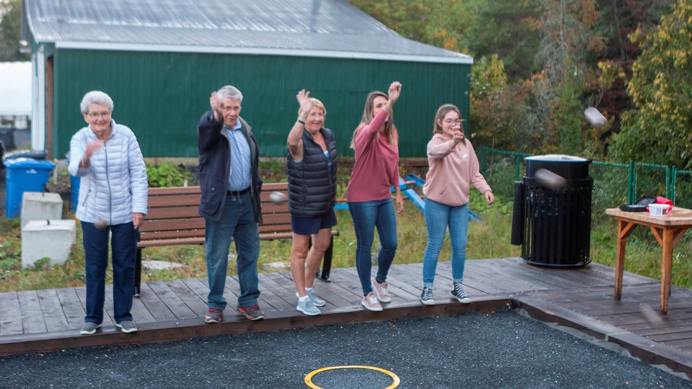 Saint-Simon-les-Mines inaugure ses nouveaux terrains de pétanque