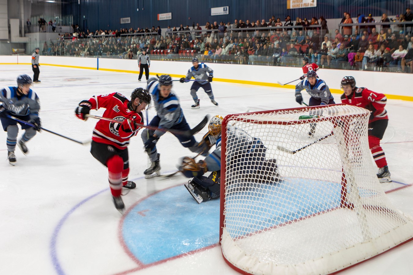 Un premier match au Centre Frameco de Saint-Joseph-de-Beauce