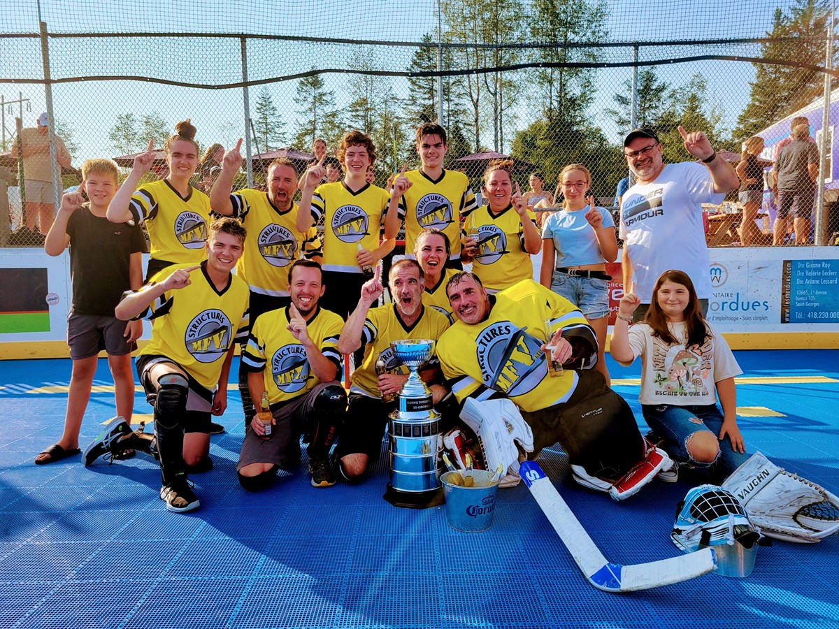 DekHockey St-Georges couronne ses champions de la saison estivale