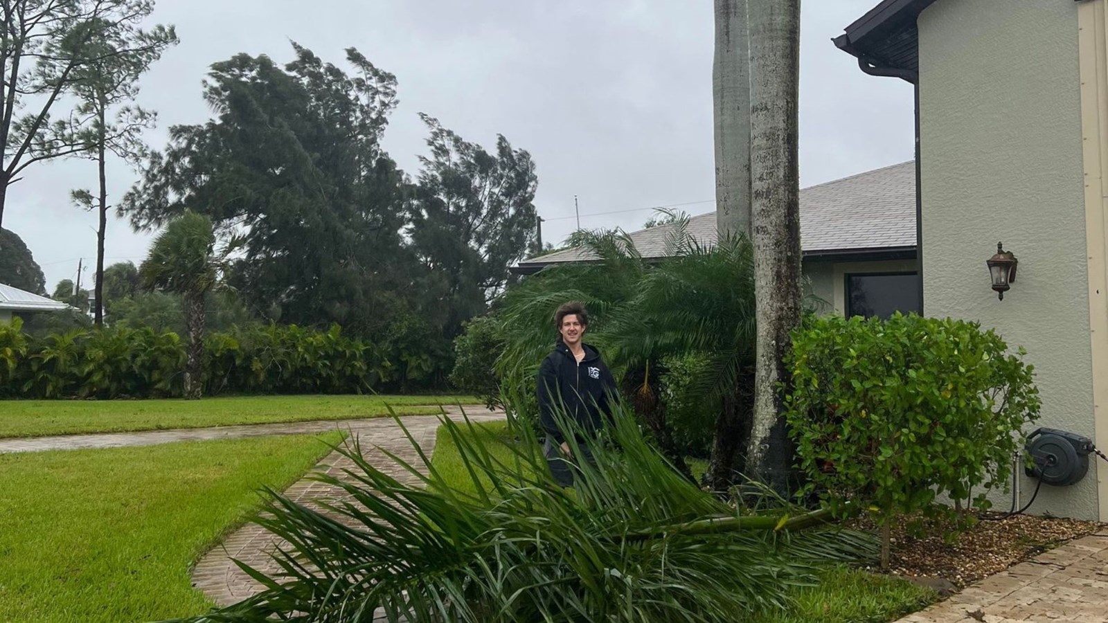 La famille Grenier en plein coeur de l'ouragan Ian