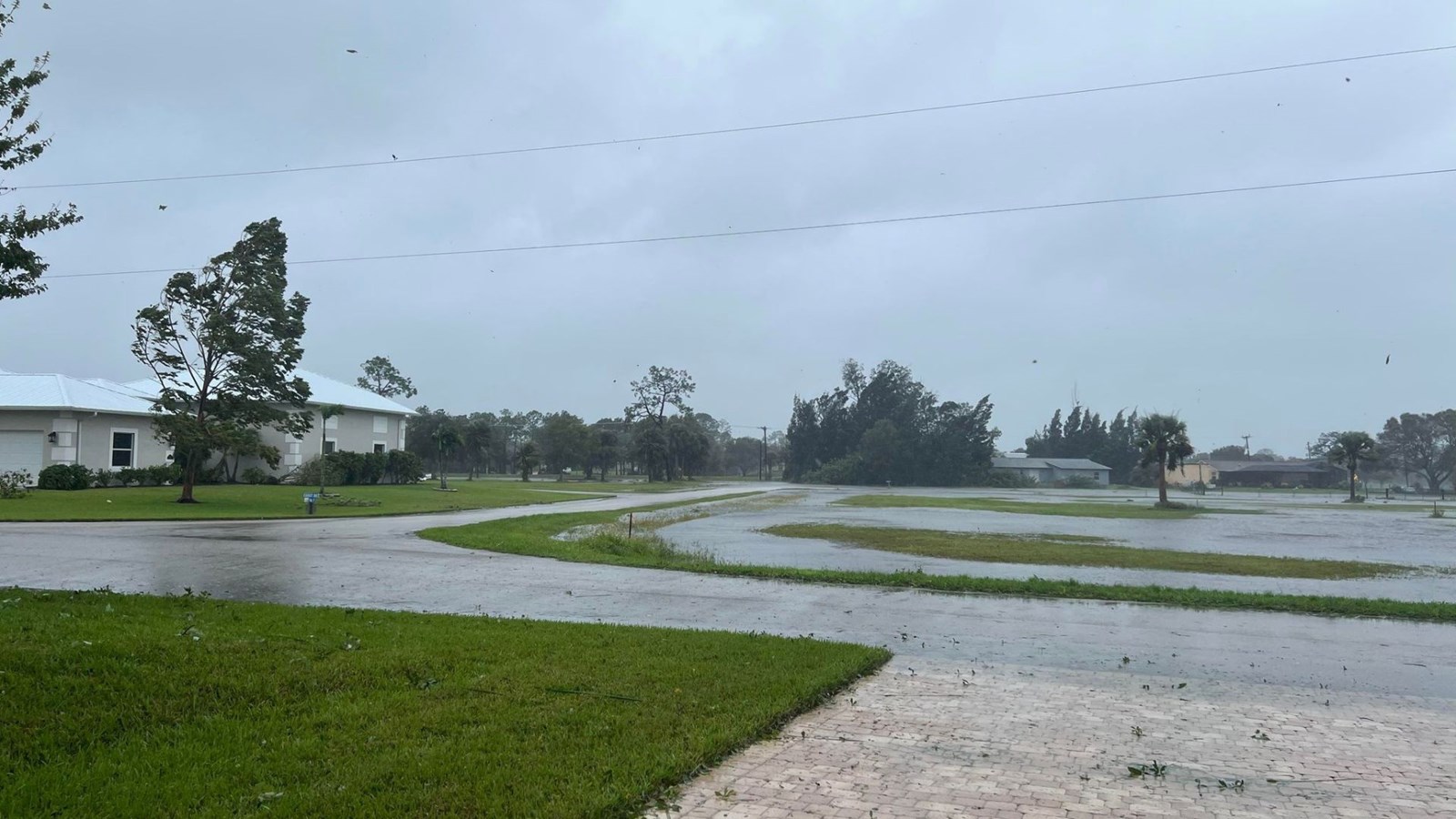 La famille Grenier en plein coeur de l'ouragan Ian