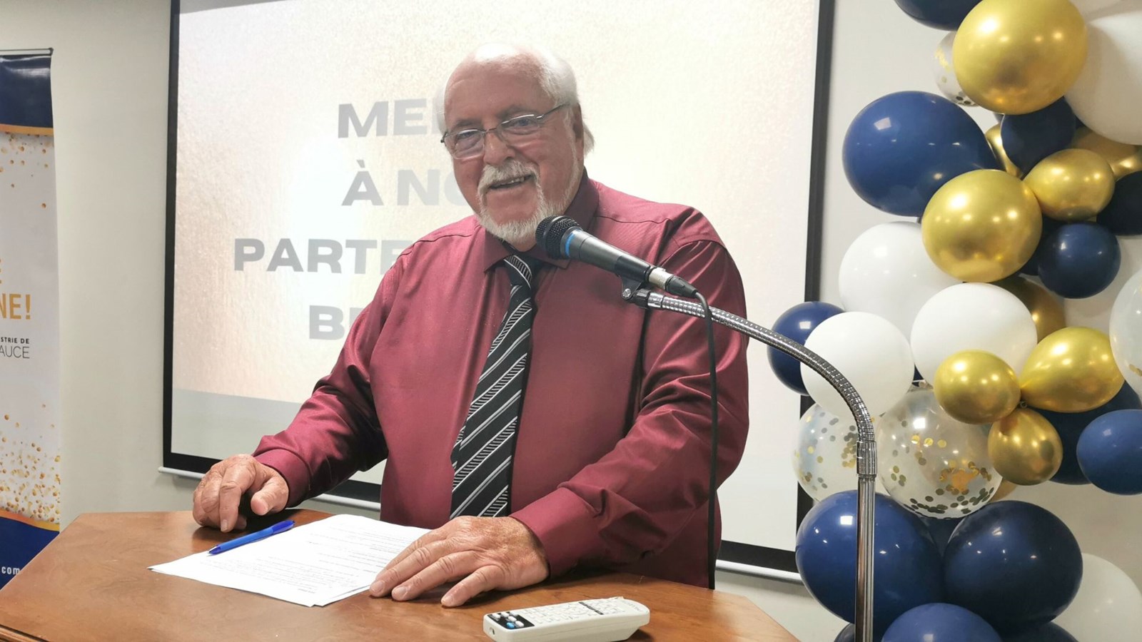 « Moi, je ne vieillis plus, je prend de l'âge seulement », de dire l'homme de 74 ans.