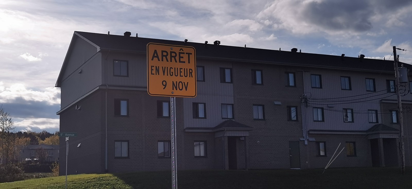 Saint-Georges: changement de signalisation à l'intersection de la 36e rue et la 8e avenue