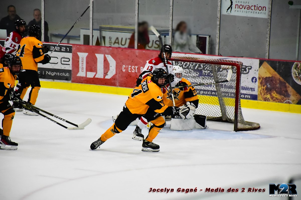 Hockey: les Chevaliers s'inclinent face au Blizzard