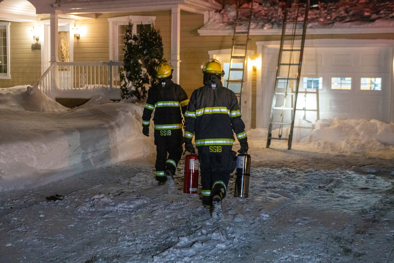 Un feu de cheminée à Beauceville et une collision à Saint-Georges
