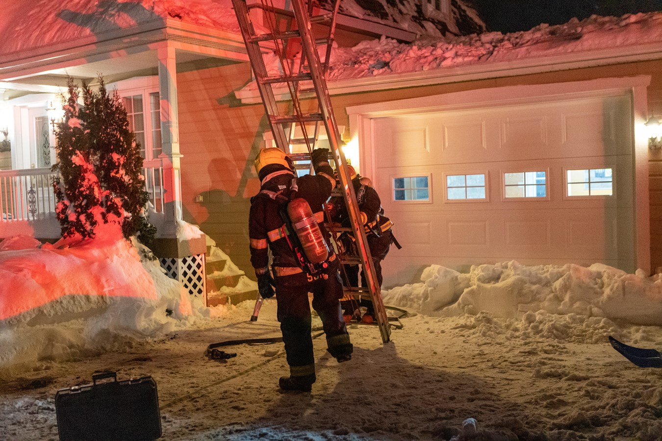 Un feu de cheminée à Beauceville et une collision à Saint-Georges