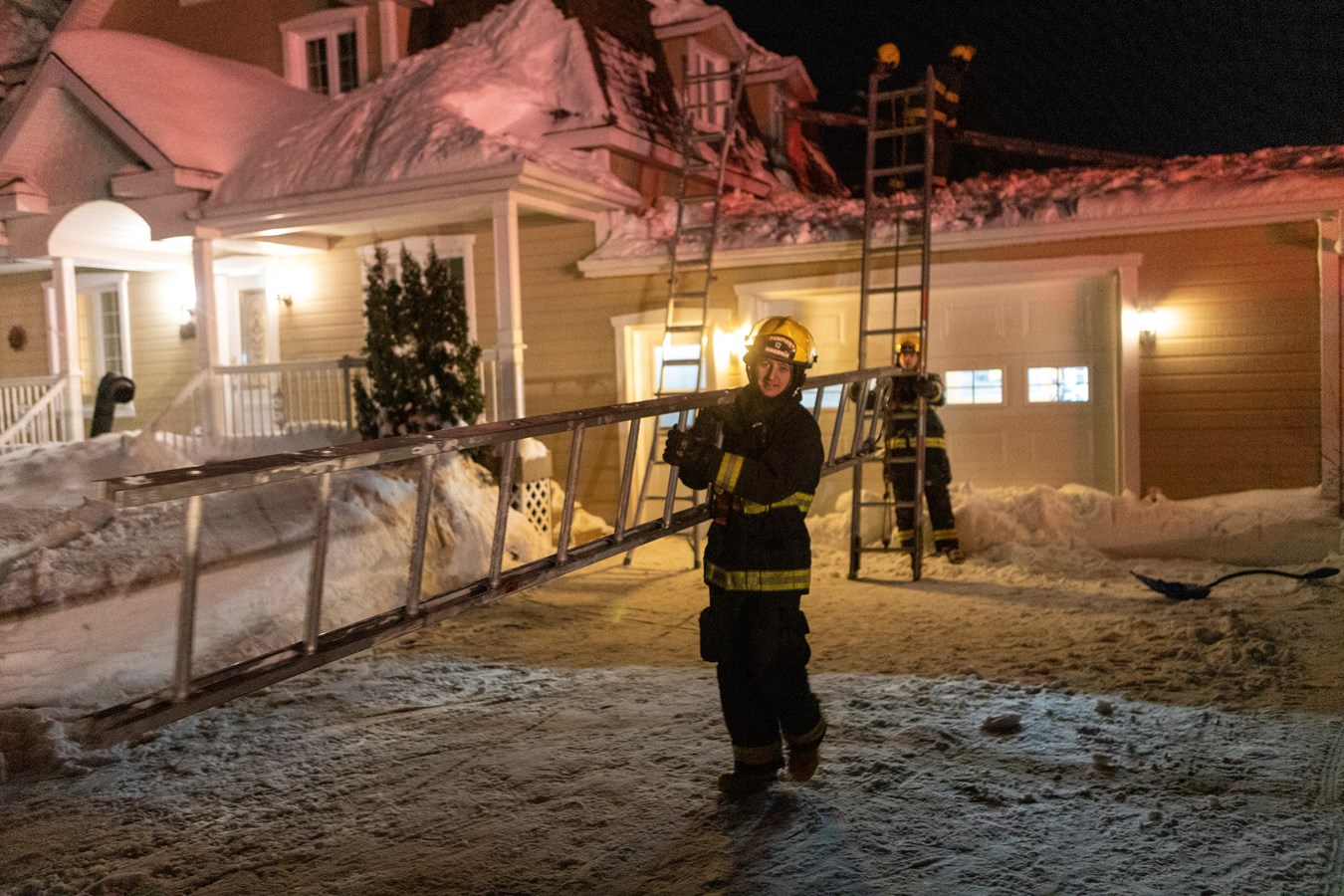 Un feu de cheminée à Beauceville et une collision à Saint-Georges