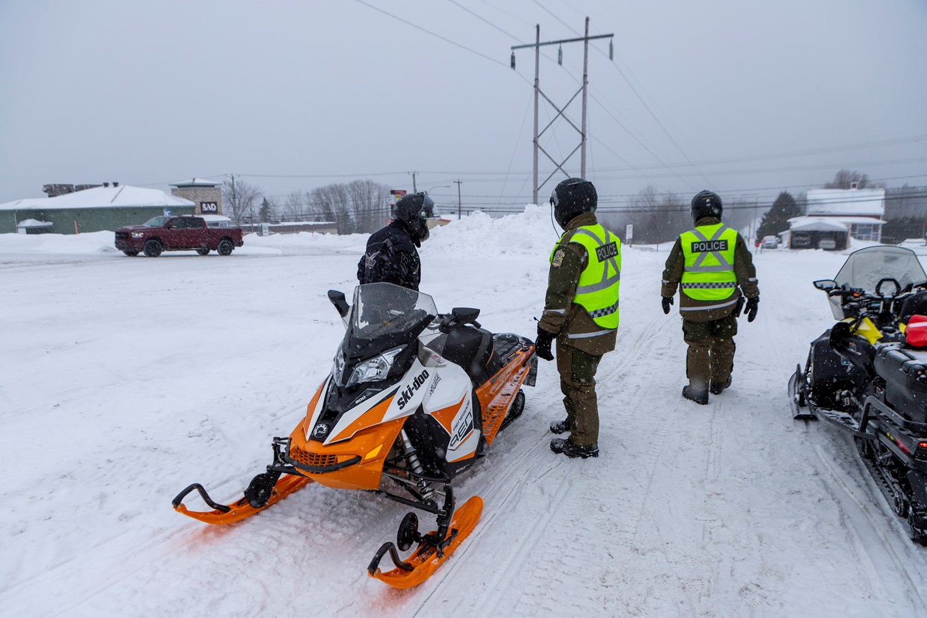 Une fin de semaine de surveillance sur les pistes de motoneige