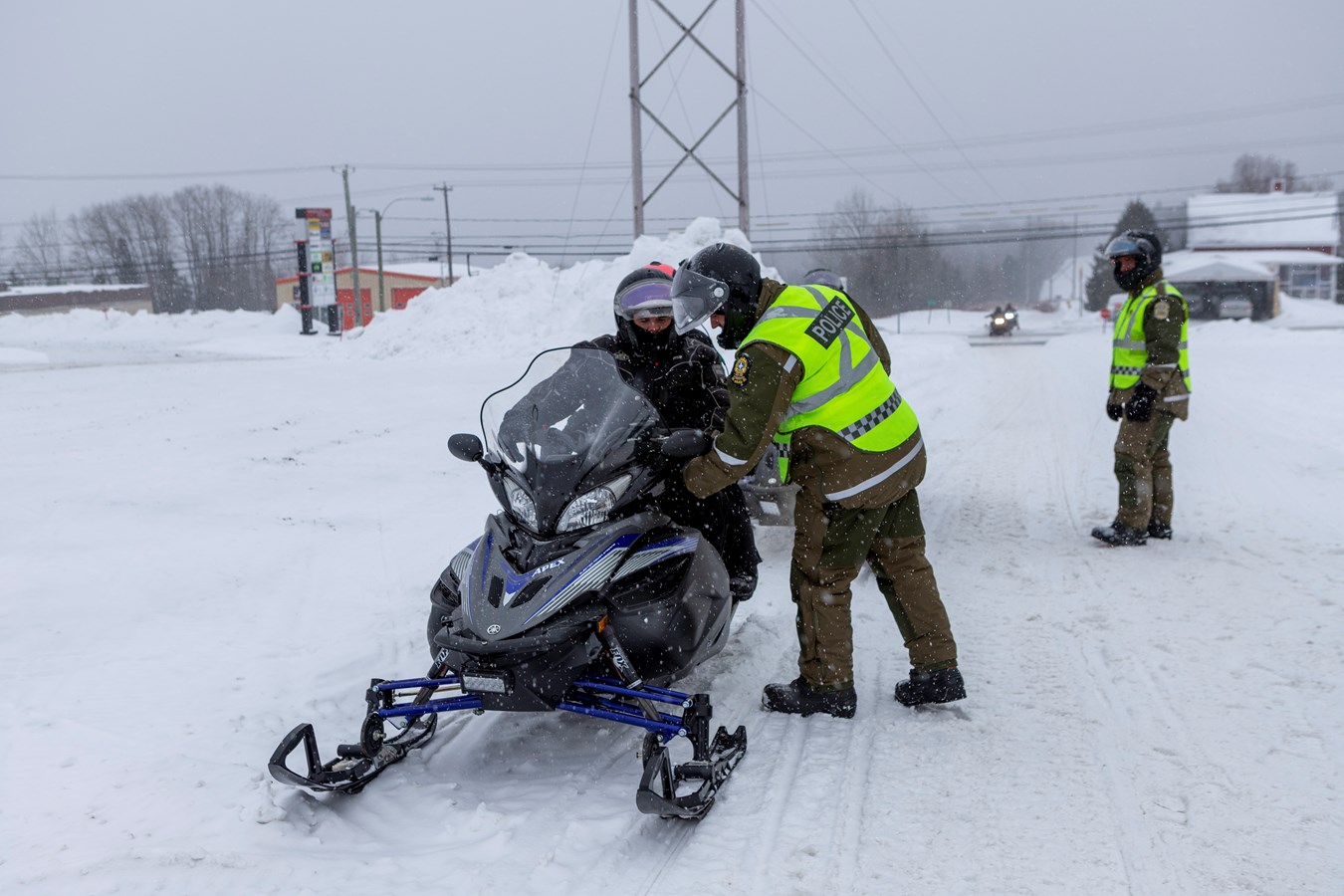 Une fin de semaine de surveillance sur les pistes de motoneige