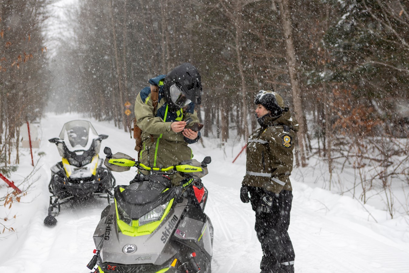 Une fin de semaine de surveillance sur les pistes de motoneige