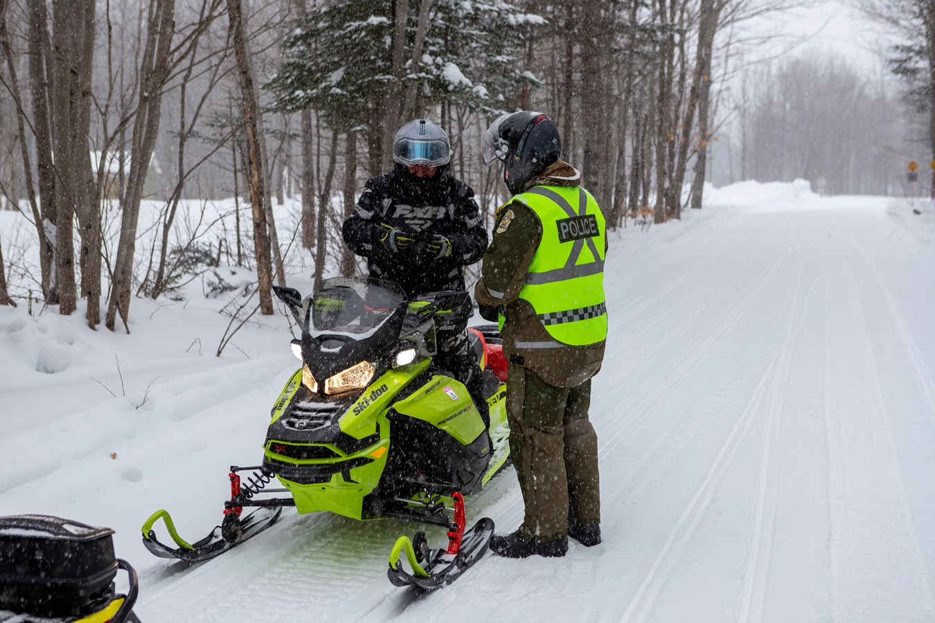 Une fin de semaine de surveillance sur les pistes de motoneige