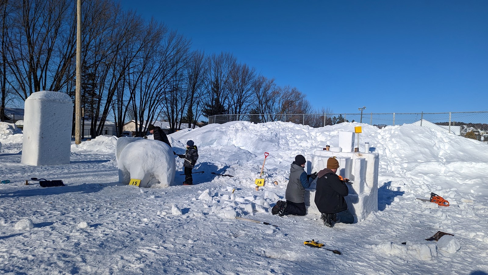 Retour en images sur le concours de sculpture sur neige