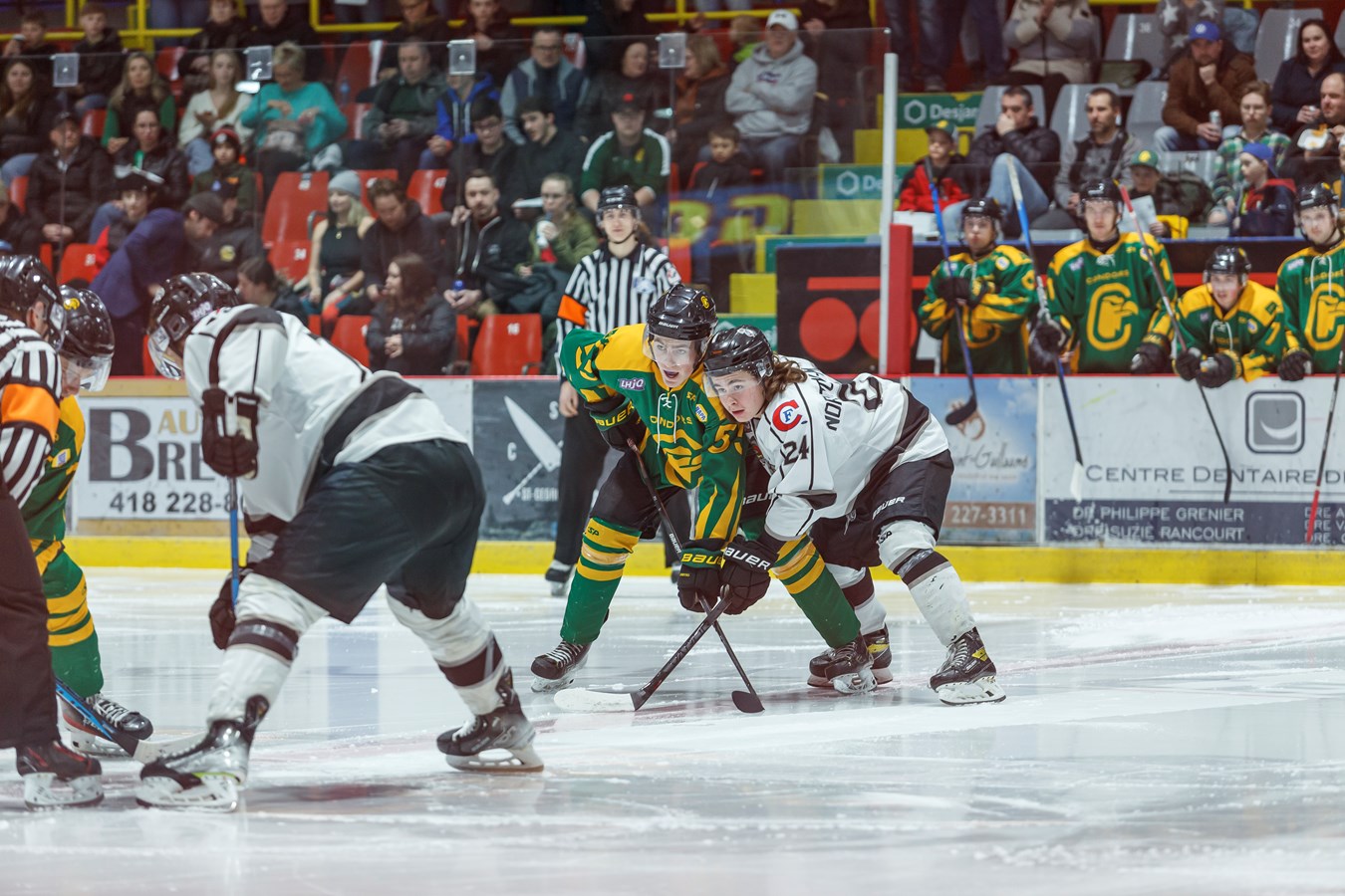 Joshua Roy en visite pour la victoire des Condors face aux Flames de Gatineau