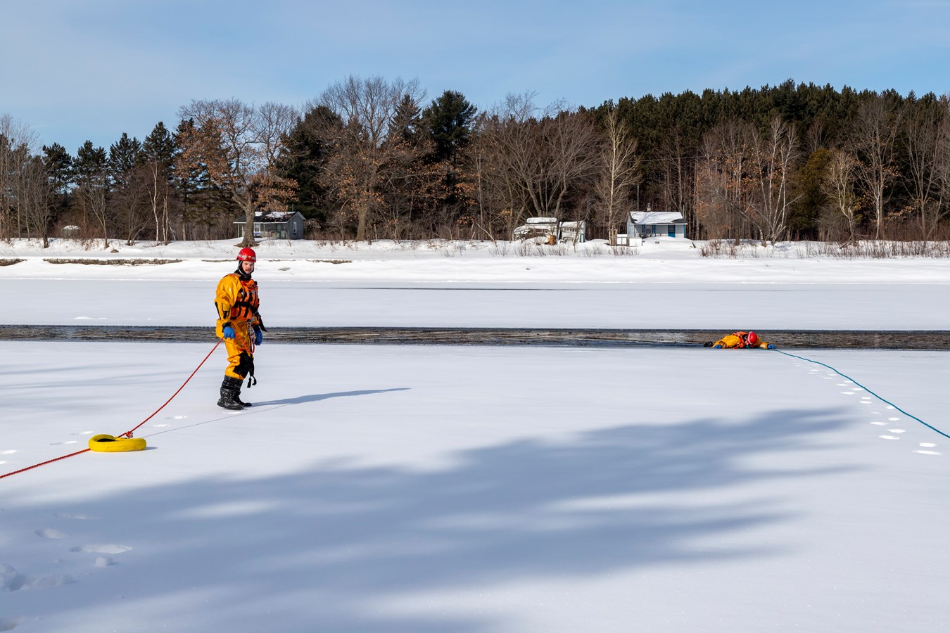 Les pompiers de Scott sur la glace!