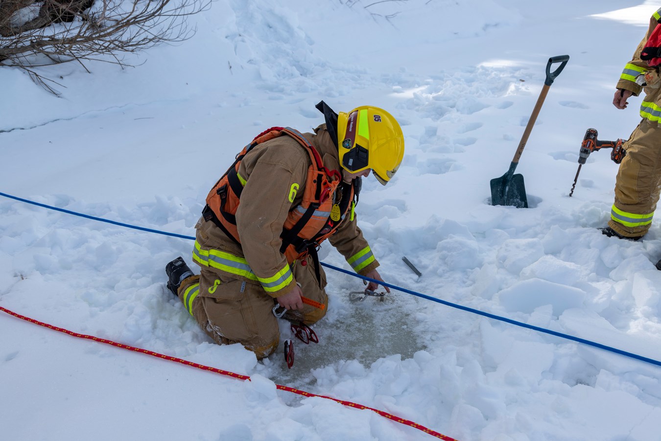 Les pompiers de Scott sur la glace!