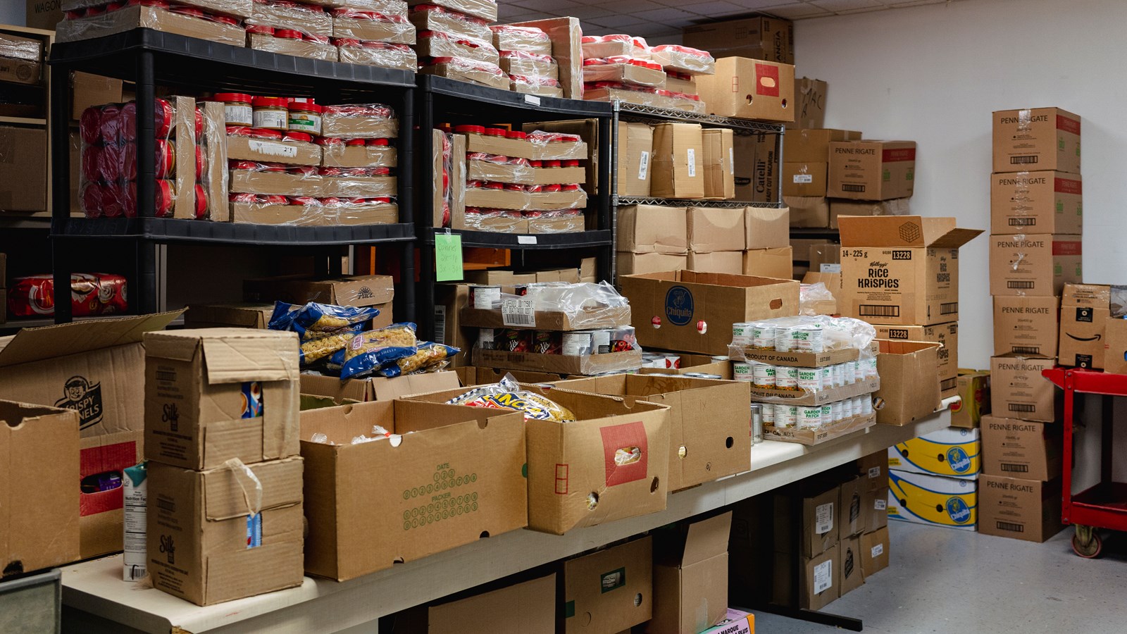 Stock de nourriture pour les paniers alimentaires