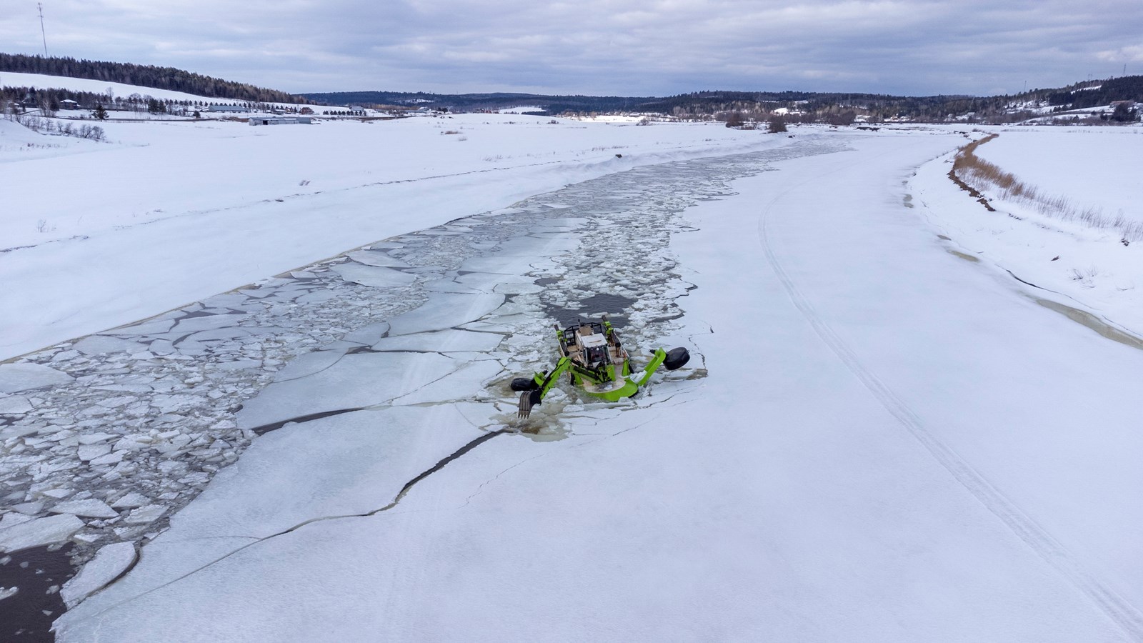 Beauceville: la pelle amphibie a parcouru 8,2 km