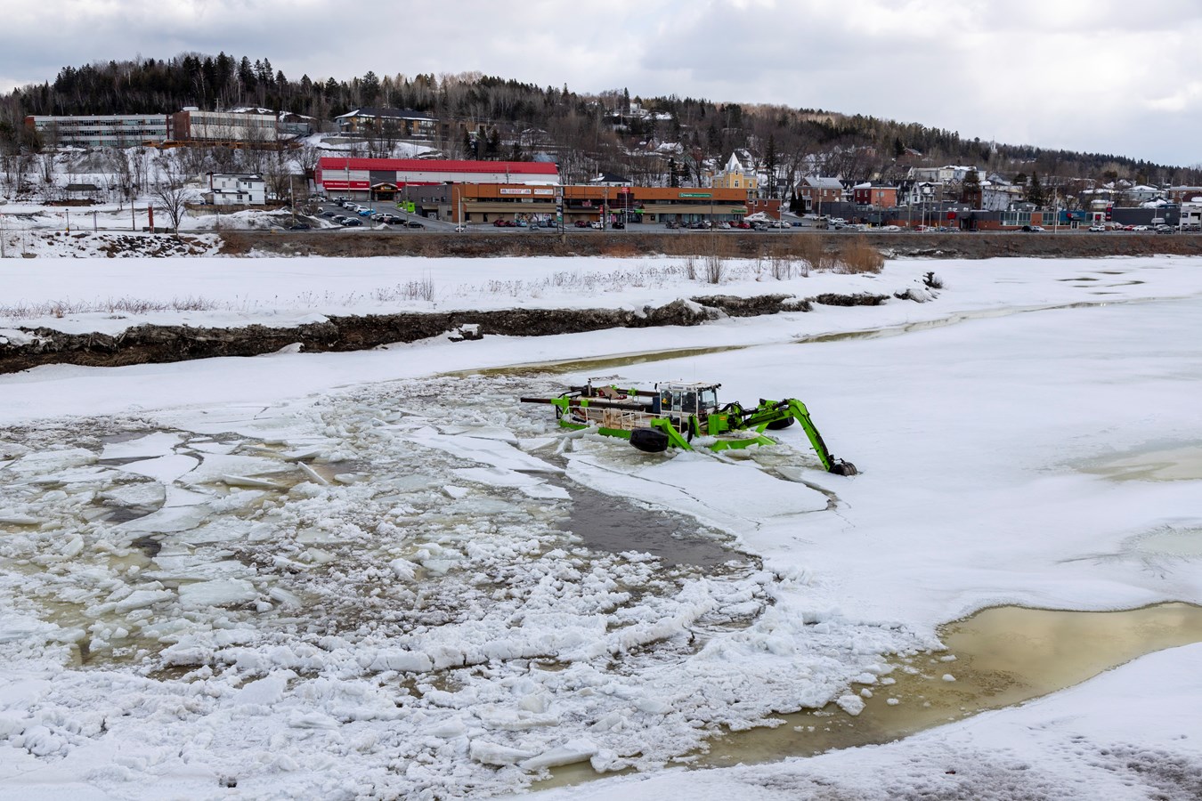 Beauceville: la pelle amphibie a parcouru 8,2 km