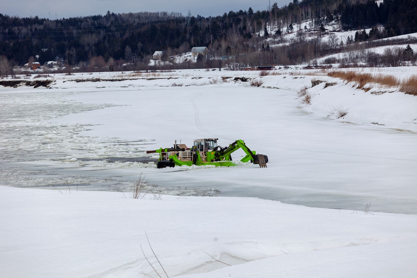 Beauceville: la pelle amphibie a parcouru 8,2 km