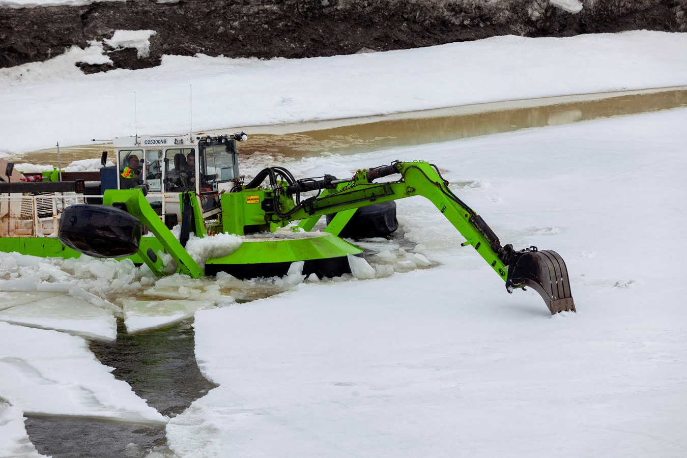 Beauceville: la pelle amphibie a parcouru 8,2 km