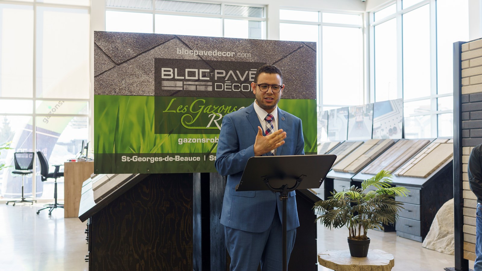 Une salle de montre flambant neuve pour Bloc et Pavé Décor