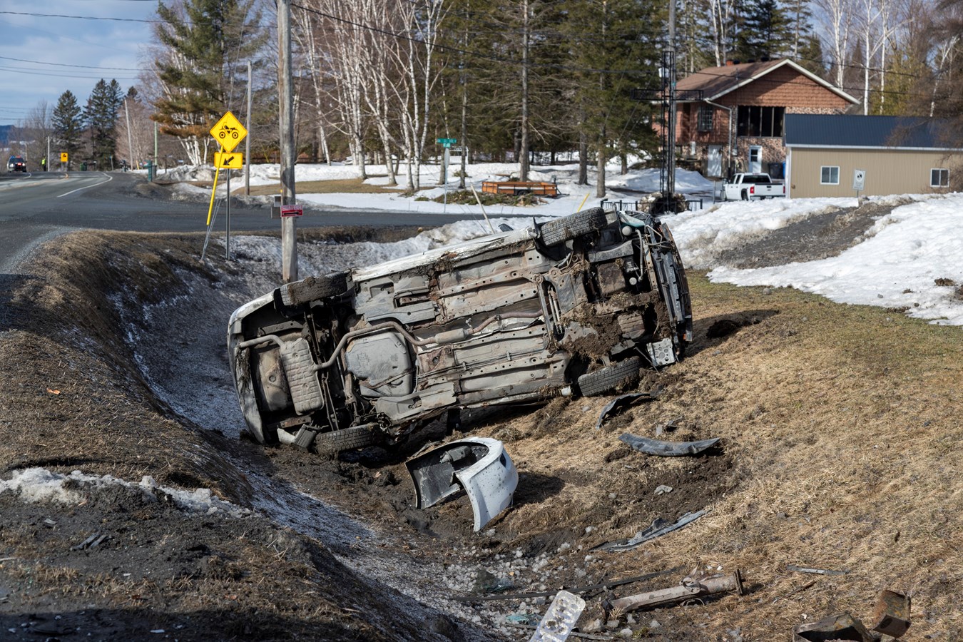 Une collision frontale fait deux blessés à Saint-Côme-Linière
