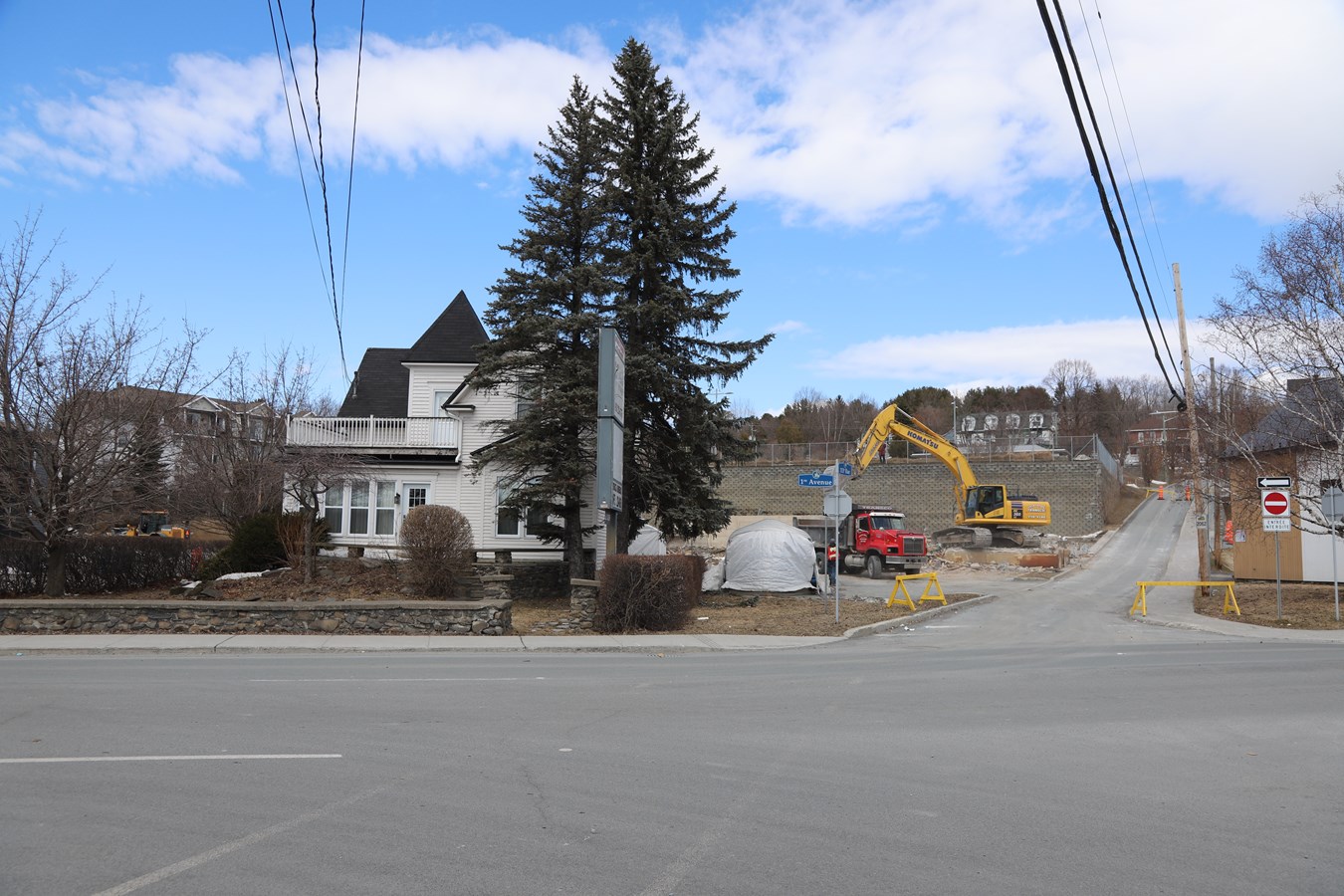 Saint-Georges: l'immeuble du 11 289 sur la 1re Avenue est démoli