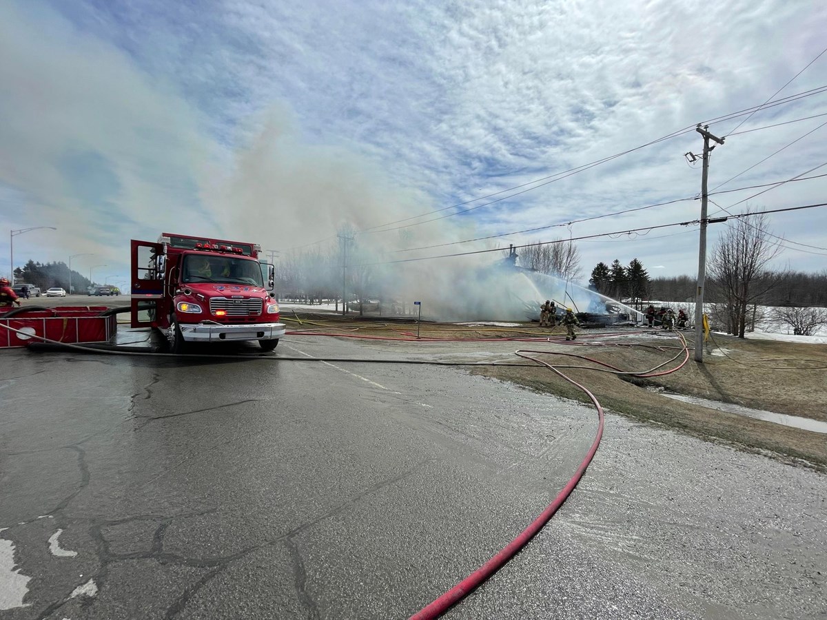 Un jumelé est la proie des flammes à Saint-Isidore
