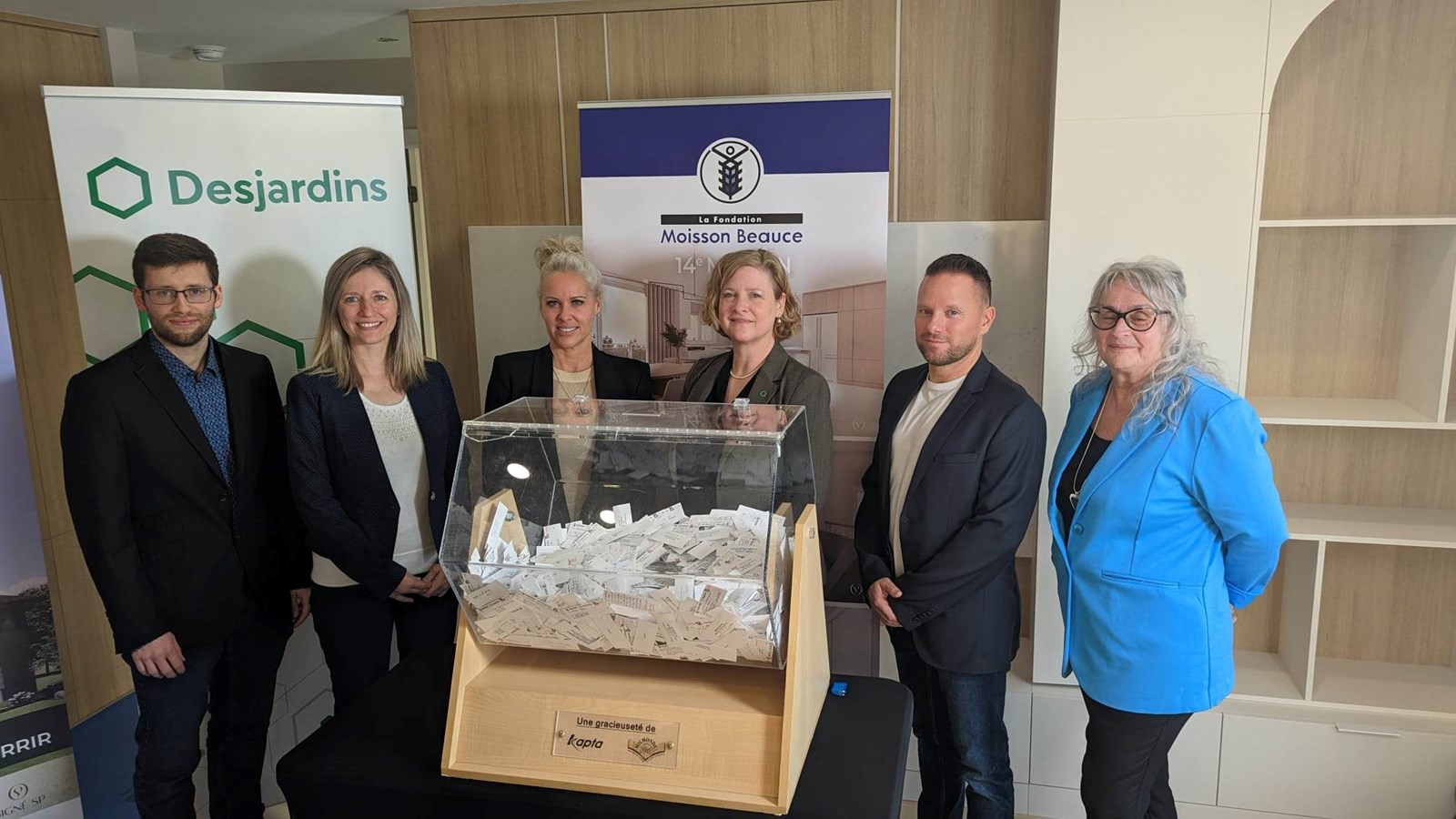 Trois soeurs remportent le tirage de la 14e Maison Moisson Beauce