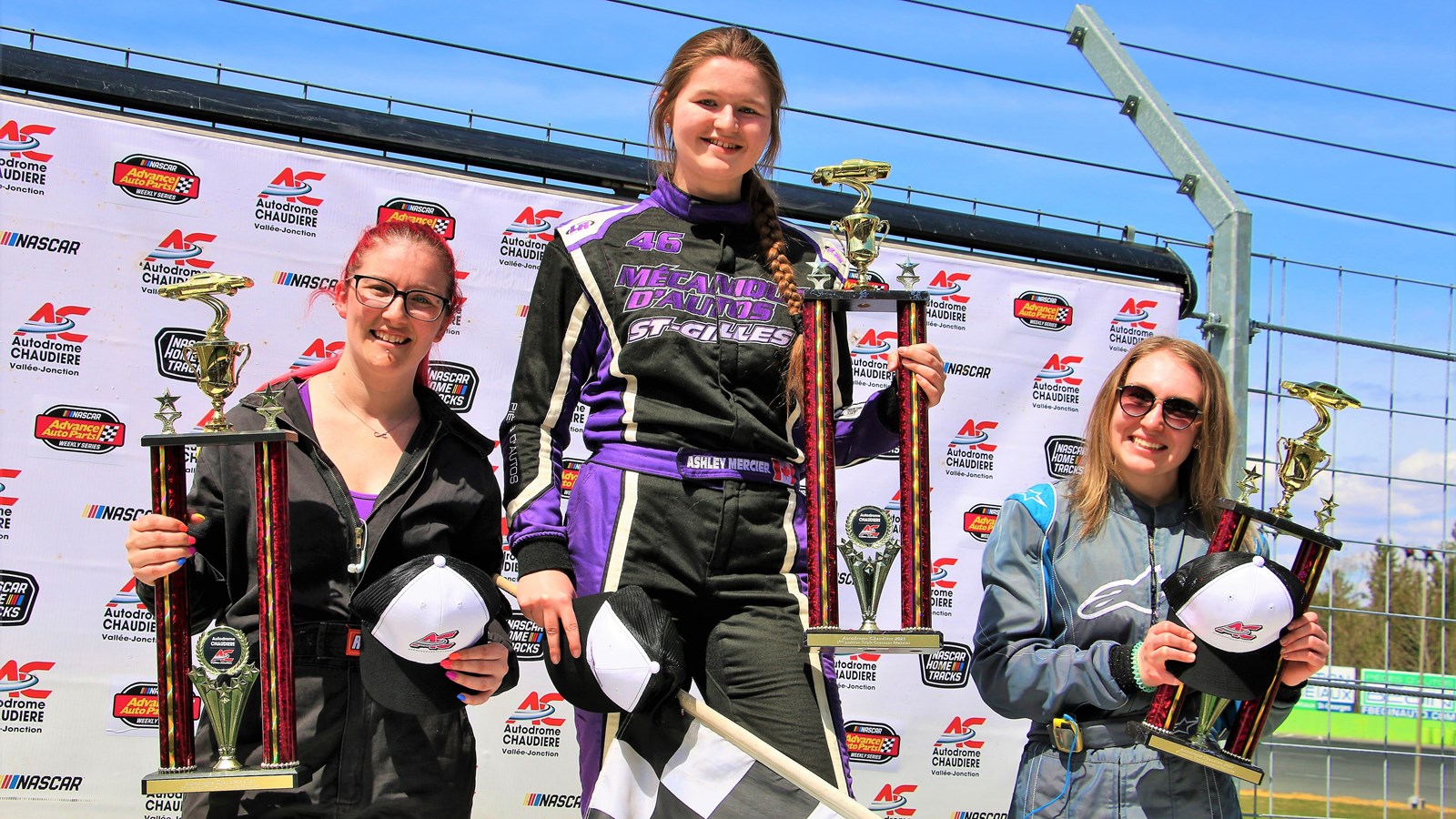 Le podium de la 1re manche du Triple Couronne Féminine