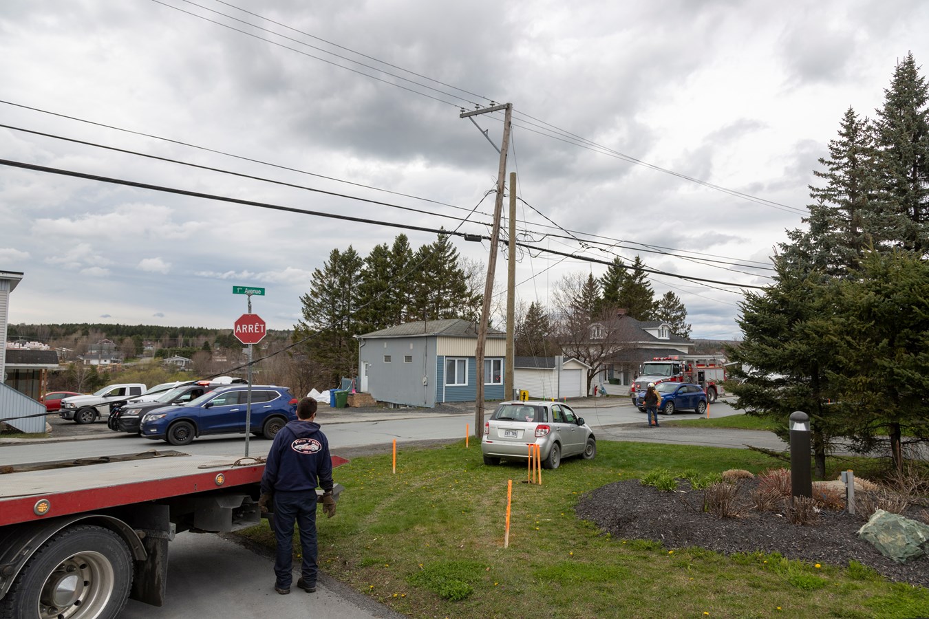 Un véhicule entre en collision avec un poteau électrique à Saint-Martin