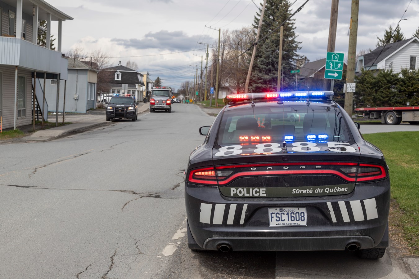 Un véhicule entre en collision avec un poteau électrique à Saint-Martin