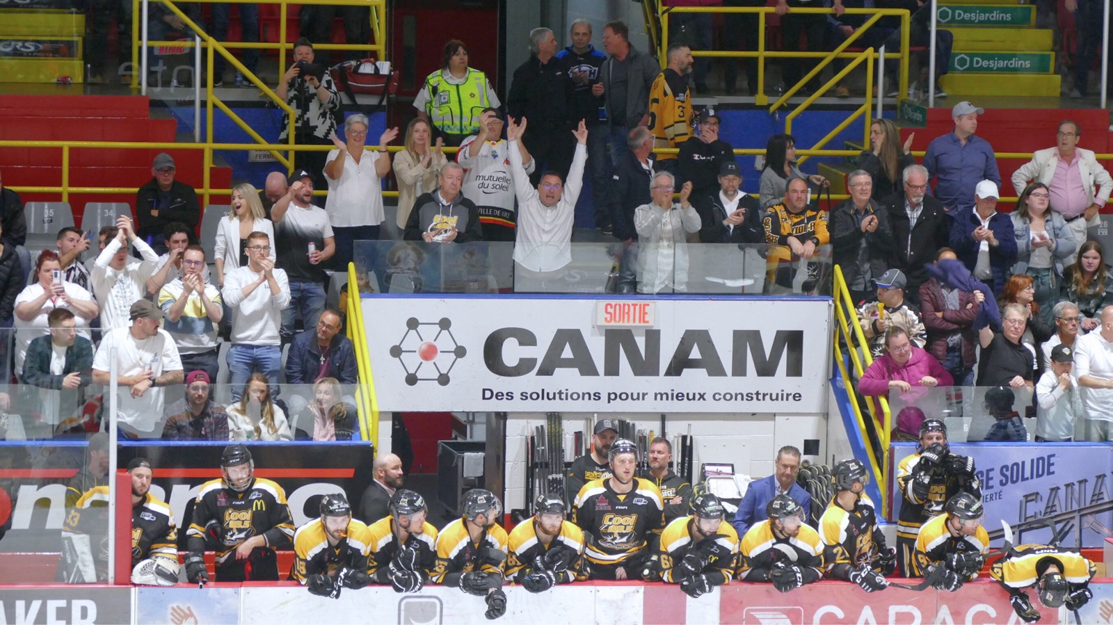 Le Cool FM l'emporte à domicile et mène 3 à 1 en série finale