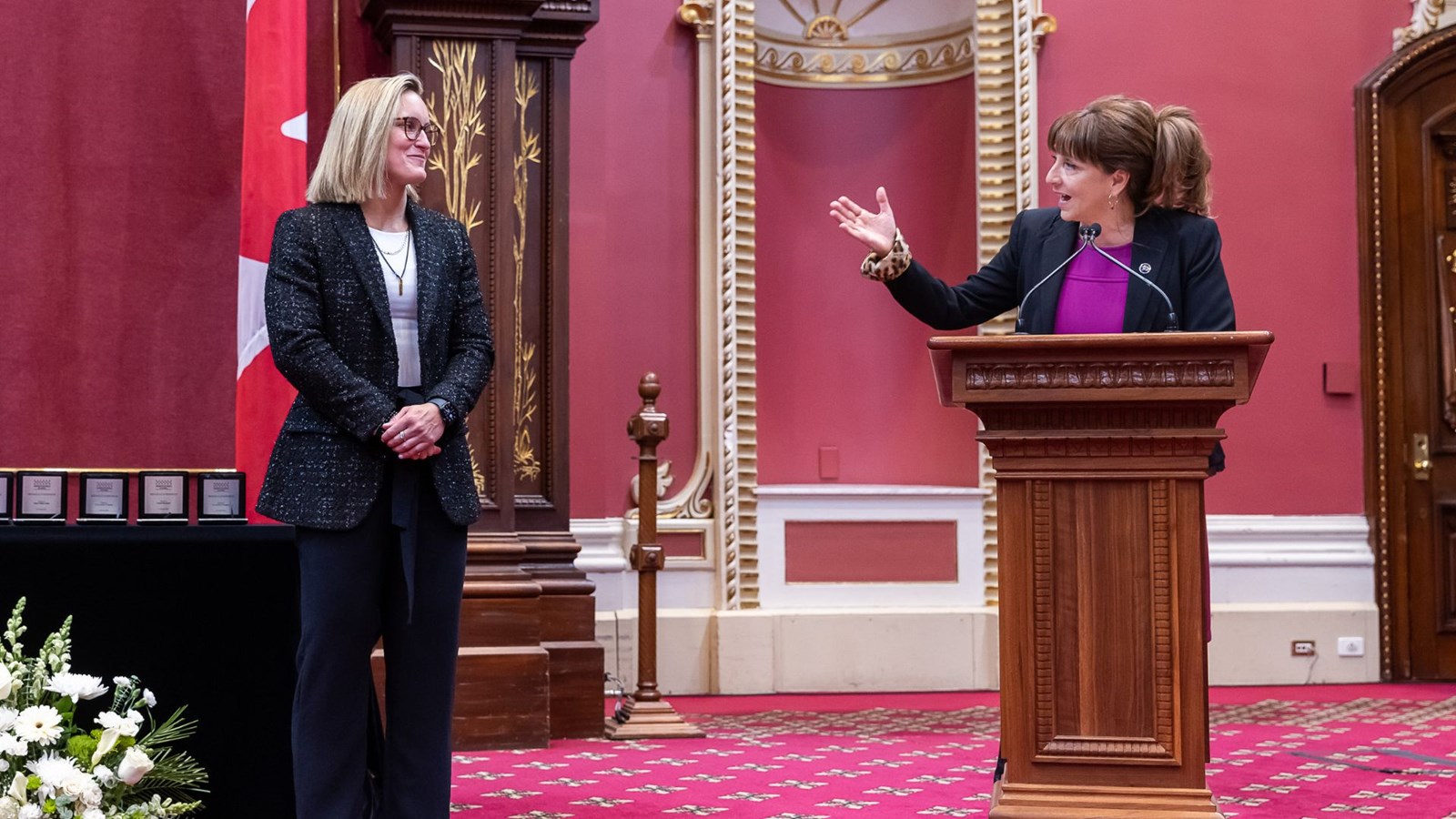 La présidente de l'Assemblée nationale, Nathalie Roy, s'adressant à Marie-Philip Poulin.