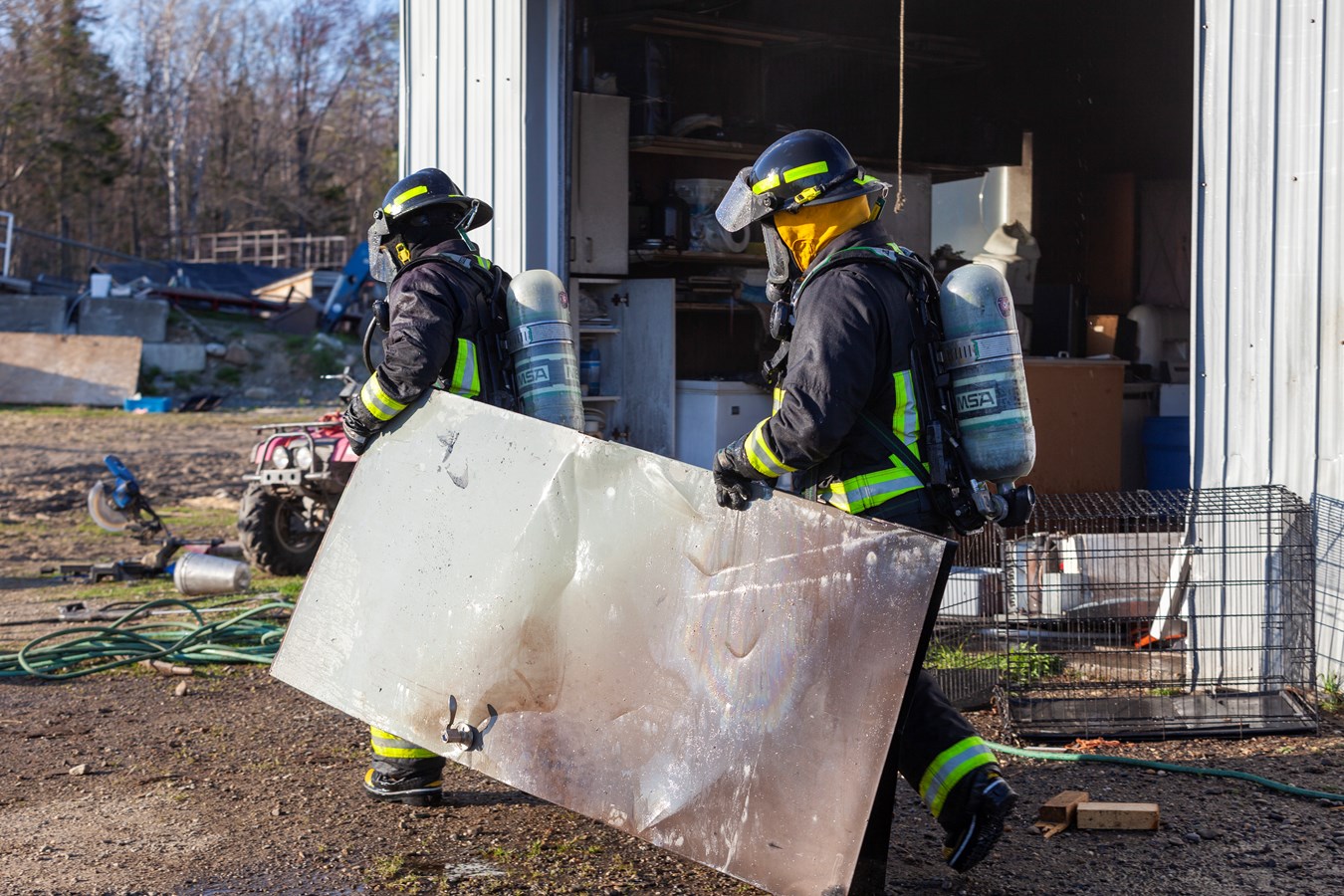 Feu de garage à Saint-Jules