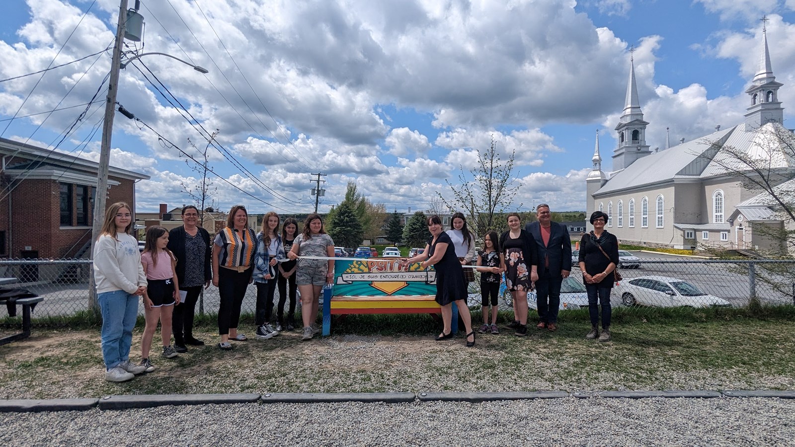 Un banc de l'amitié à l'école Grande-Coudée de Saint-Martin
