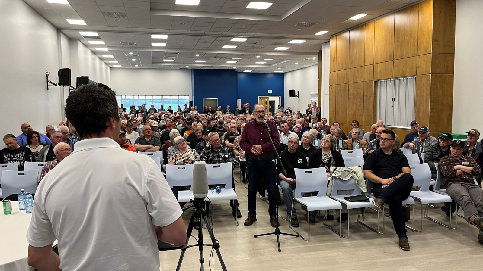 Près de 300 personnes ont pris part à la 60e assemblée générale annuelle de l’Association des propriétaires de boisés de la Beauce.