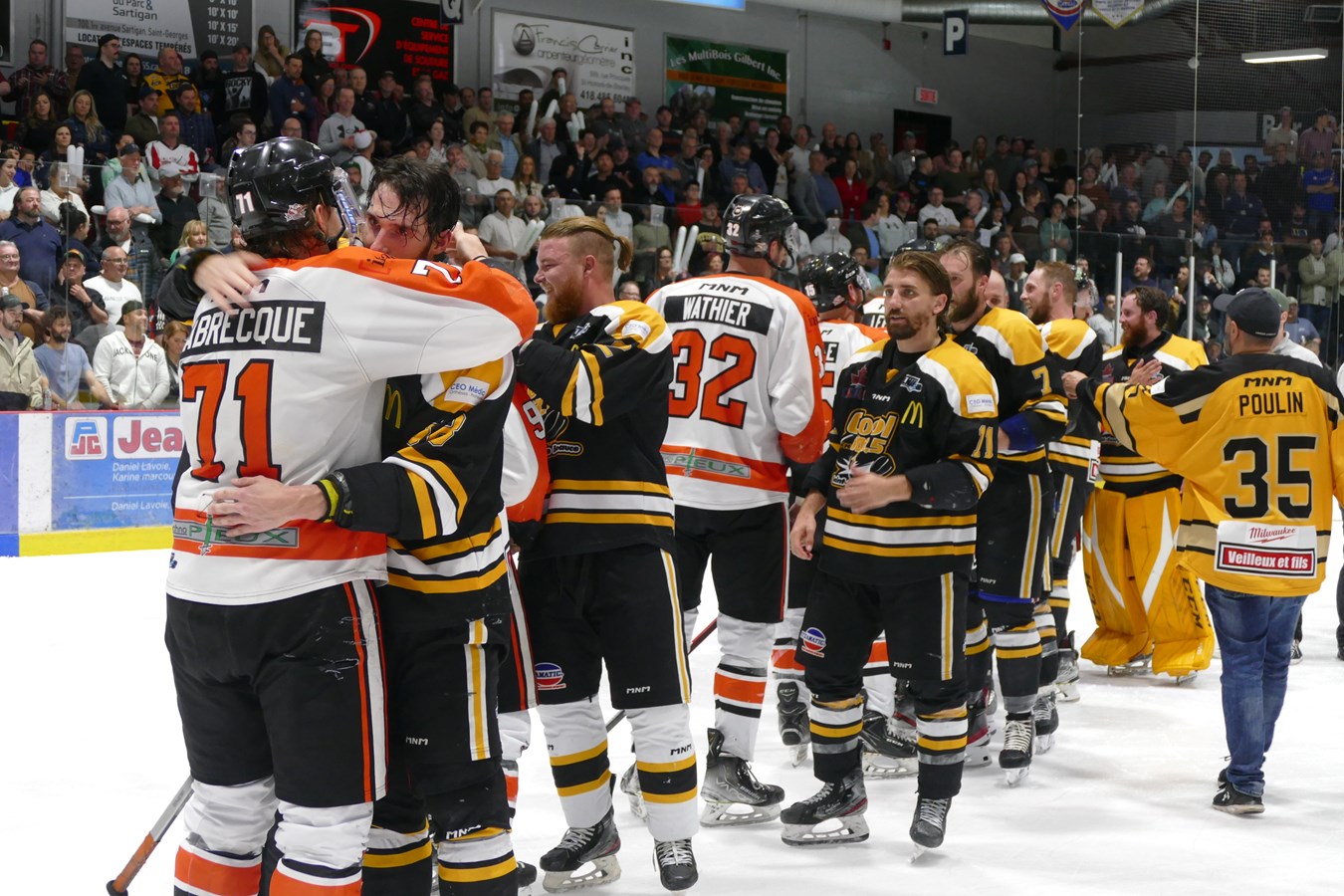 Le Cool FM remporte la Coupe Vertdure face à Thetford