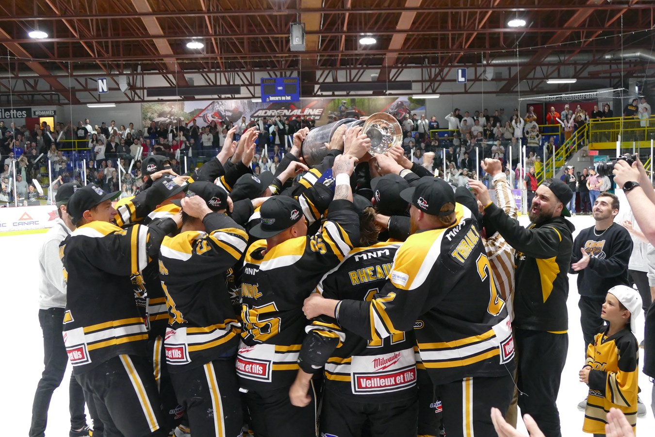 Le Cool FM remporte la Coupe Vertdure face à Thetford