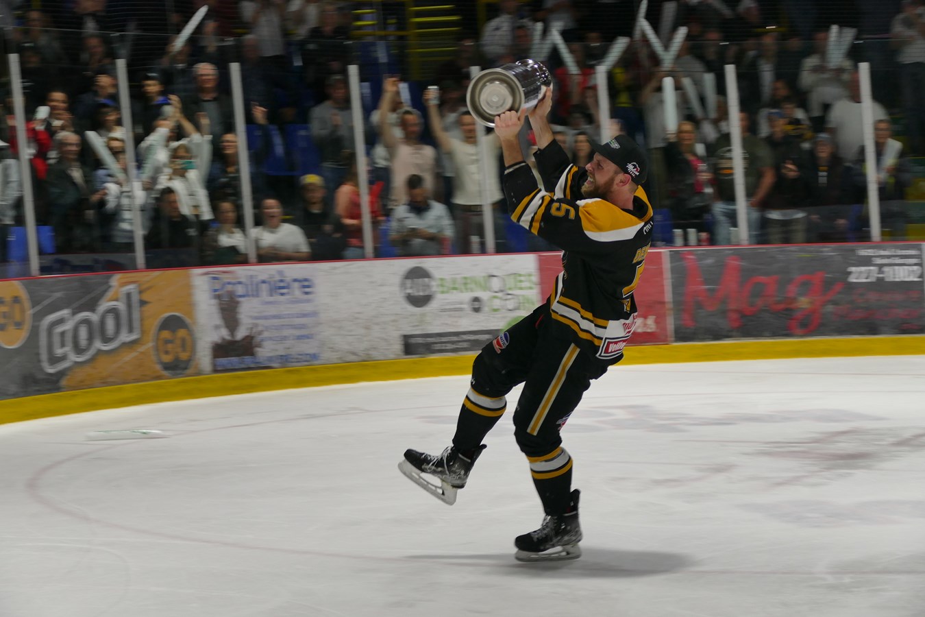 Le Cool FM remporte la Coupe Vertdure face à Thetford