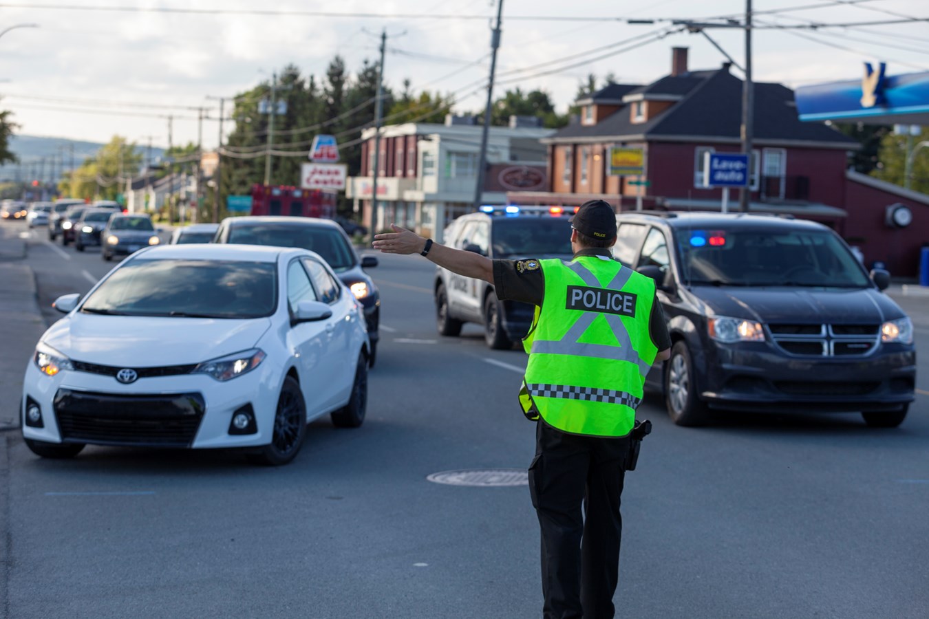 La Sûreté du Québec prône la prudence sur les routes pour le long congé