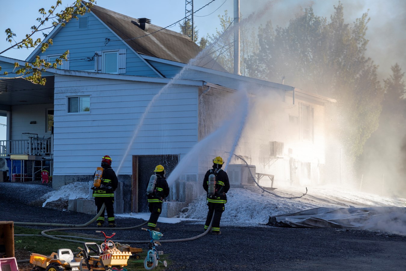 Incendie à Saint-Alfred: photos et détails supplémentaires