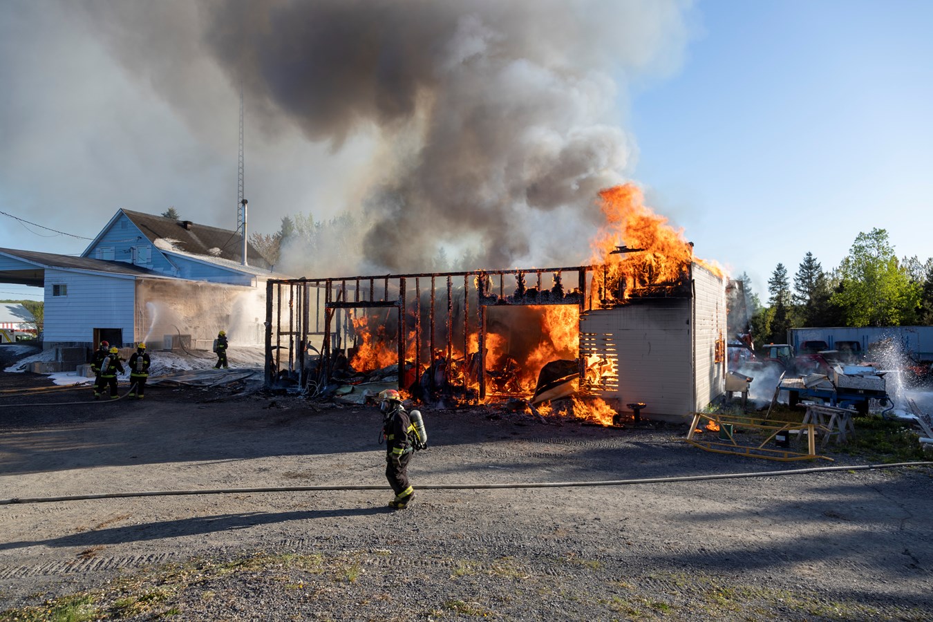 Incendie à Saint-Alfred: photos et détails supplémentaires