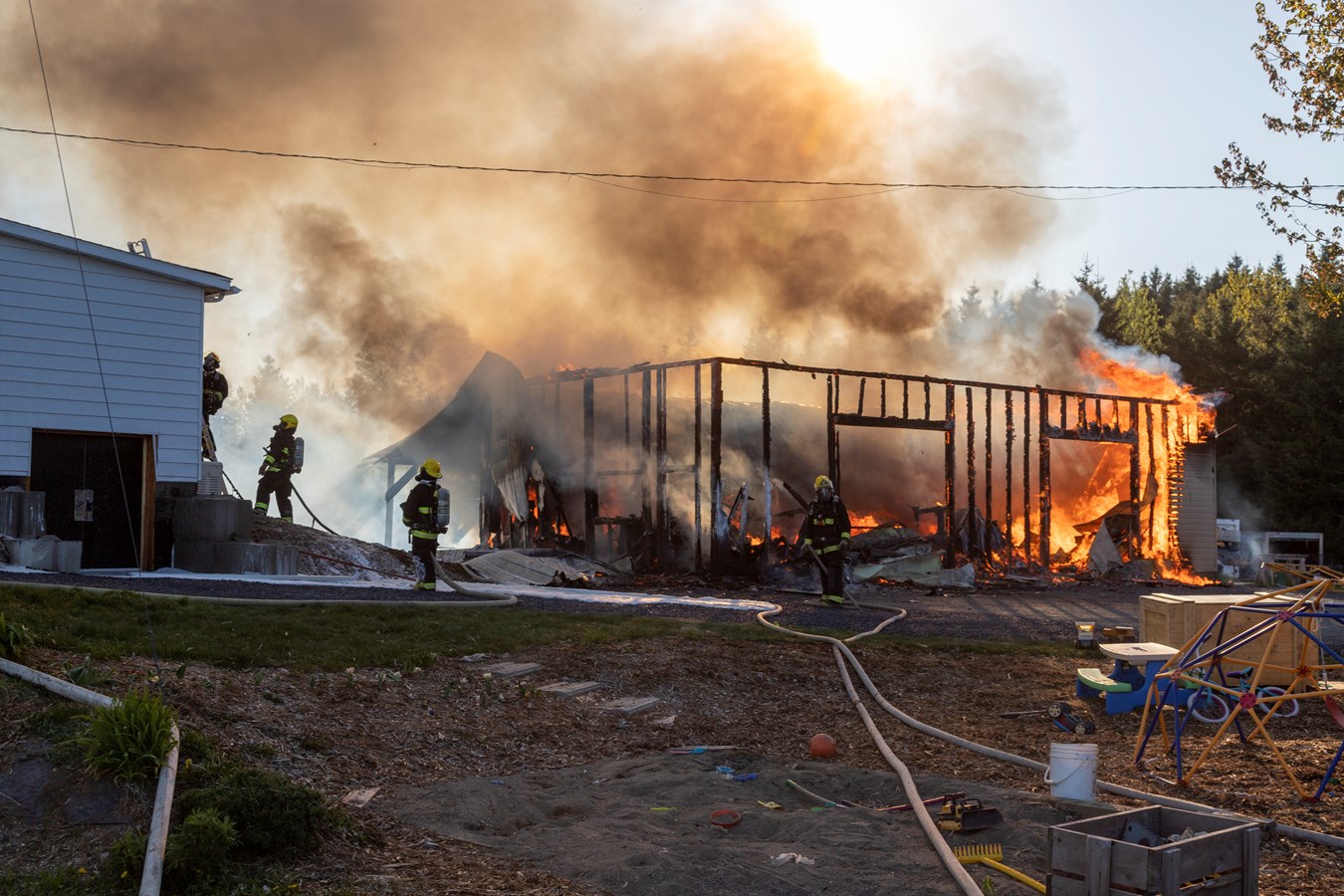 Incendie à Saint-Alfred: photos et détails supplémentaires