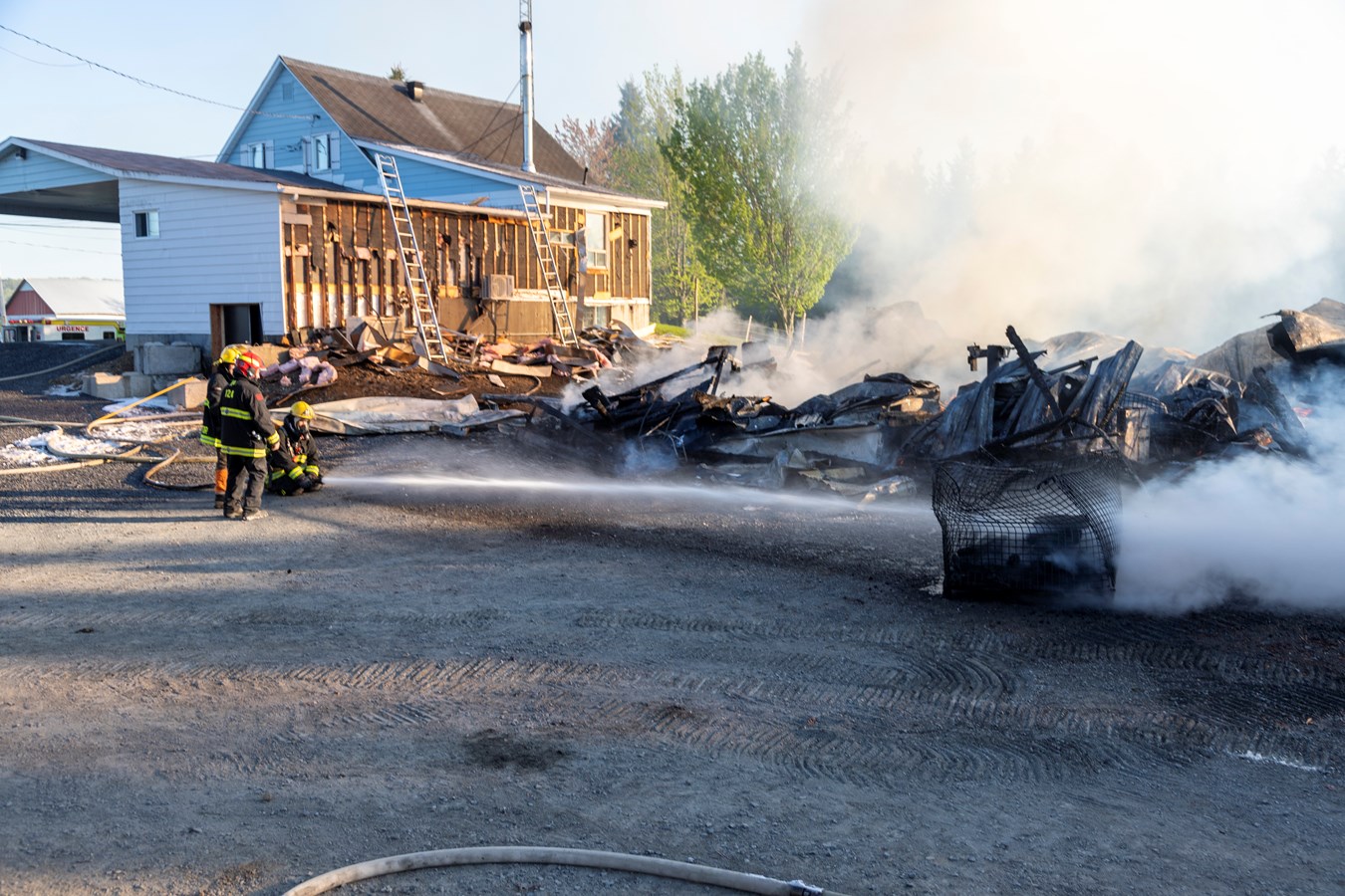 Incendie à Saint-Alfred: photos et détails supplémentaires