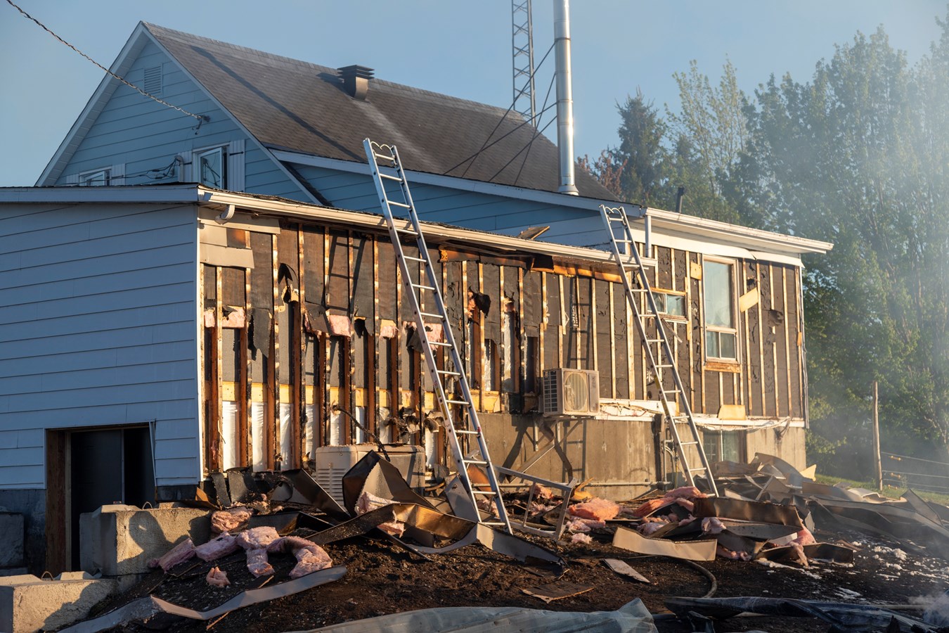Incendie à Saint-Alfred: photos et détails supplémentaires