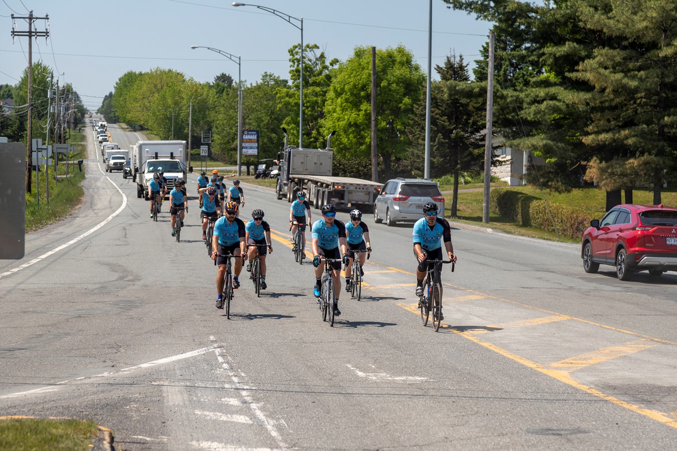 Le Tour cycliste des policiers de Laval de passage en Beauce