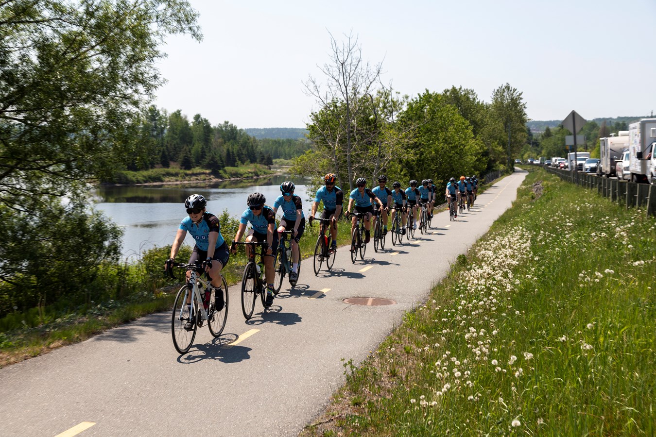 Le Tour cycliste des policiers de Laval de passage en Beauce
