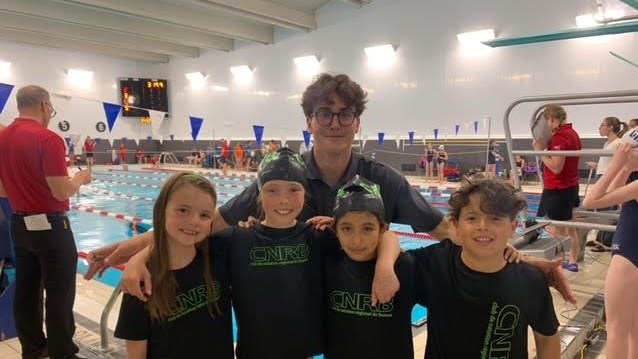 Onze podiums en finale régionale de natation